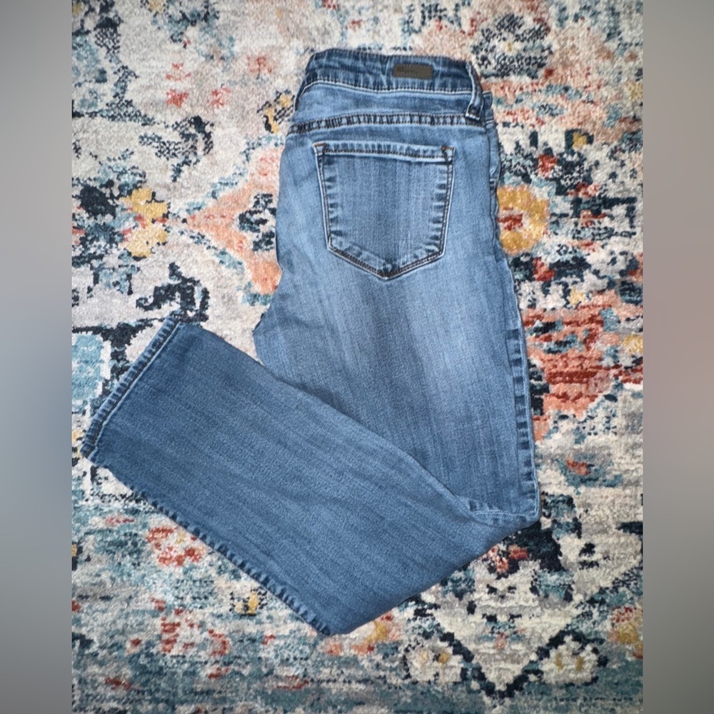 Kut from the Kloth mid-rise boyfriend straight-leg Jean
Size 6